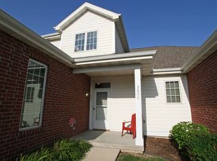 2834 Crinkle Root Dr, Fitchburg, WI 53711