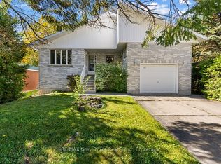 840 McNaughton St, South Bruce Peninsula, ON N0H 2T0
