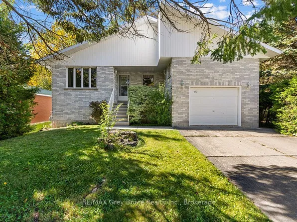 840 McNaughton St, South Bruce Peninsula, ON N0H 2T0