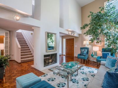 780 Embarcadero Rd, Palo Alto, CA, 94303