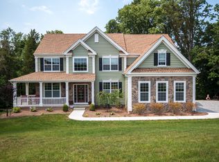31 Dilts Ln, Neshanic Station, NJ 08853