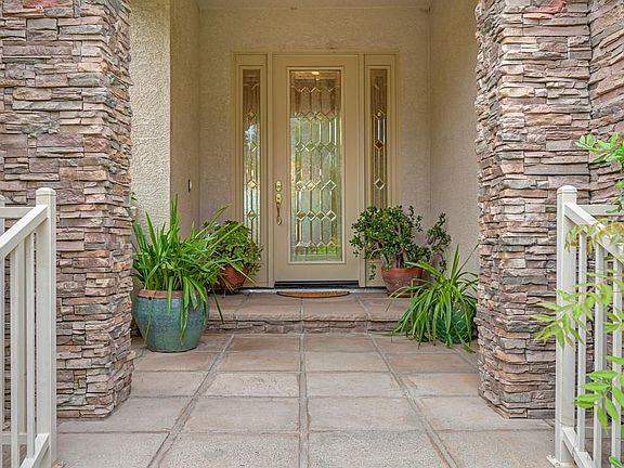 5th image of 15201 De La Pena Cir