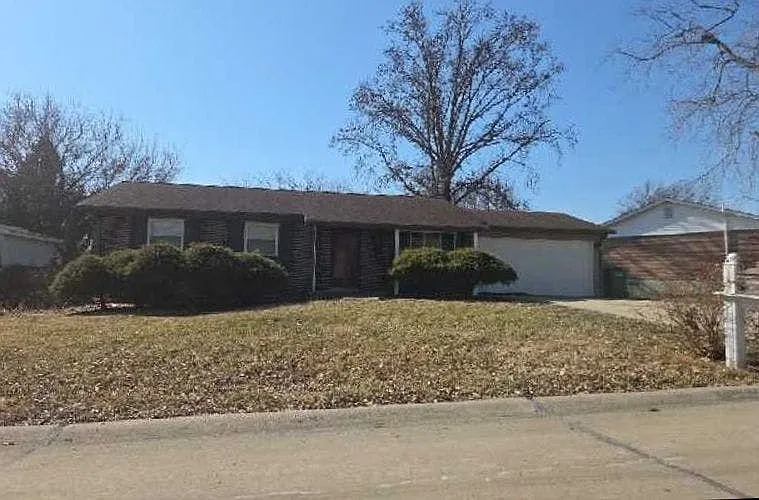 419 Woodbridge Dr photo 1