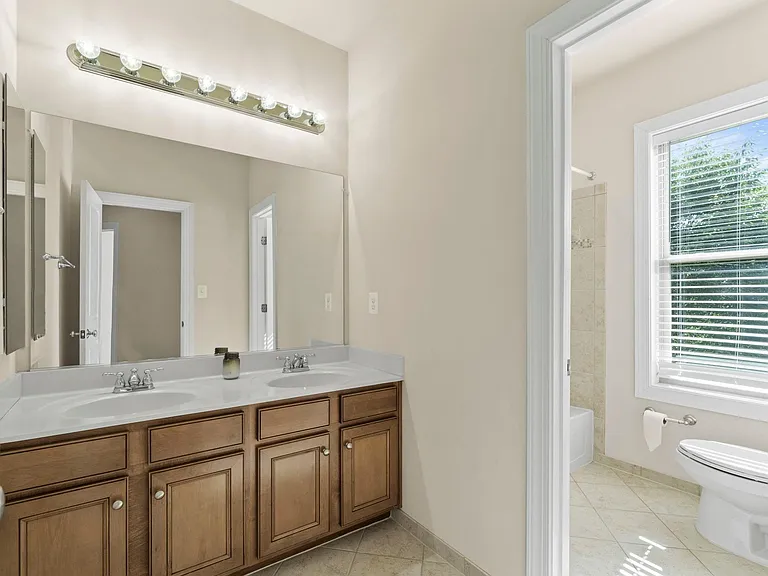 20617 Exchange St — Photo 21