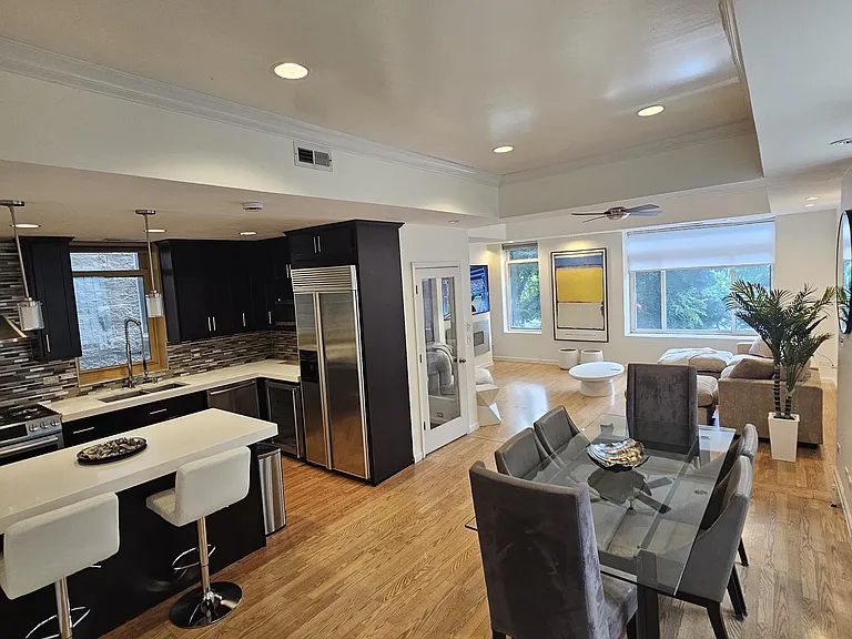 1712 N Ashland Ave #2F — Photo 8
