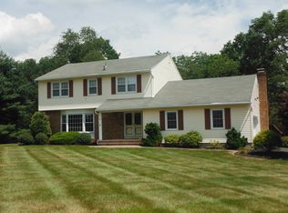 43 Winding Way, Flemington, NJ 08822