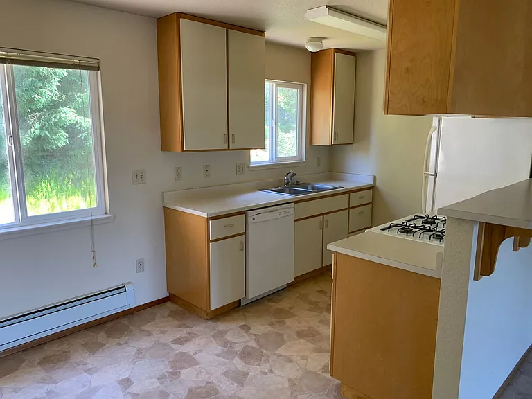 740 Bayside Rd — Photo 23