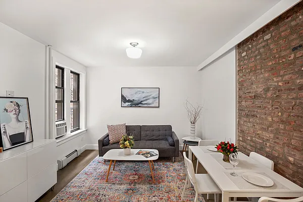 Sold by Compass | media 1