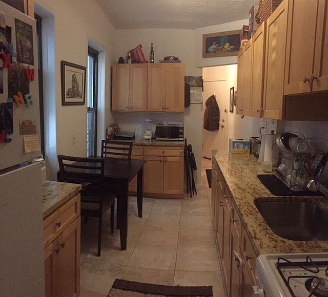1st image of 3042 30th St APT 1R