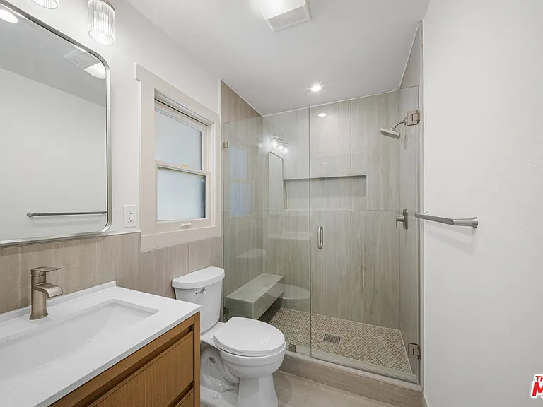 323 N Avenue 52 — Photo 13