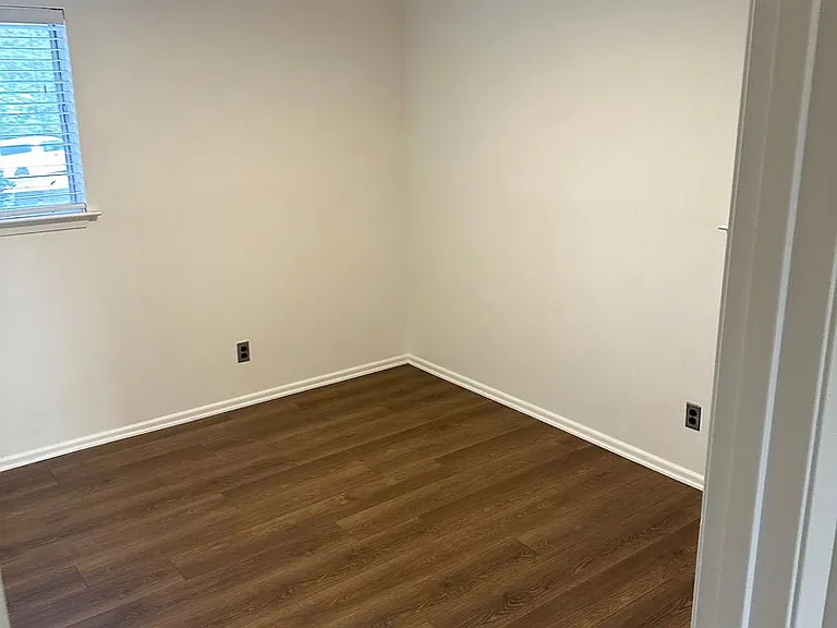 5100 Orleans Ct — Photo 15