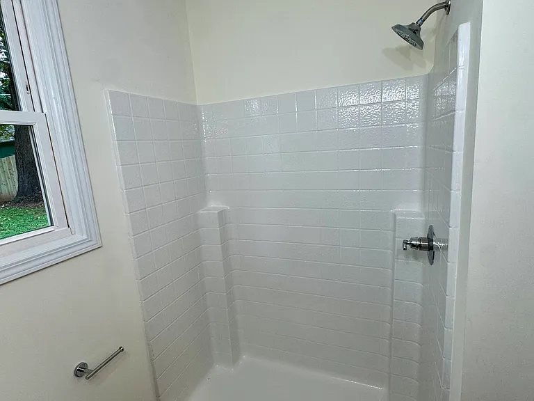 2721 Ravencroft Dr — Photo 6