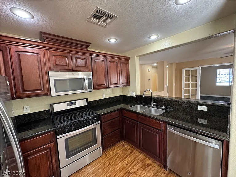 5033 Rustic Charm Ct — Photo 7