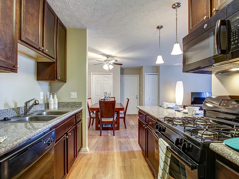 Liberty Hill Apartments — Photo 25