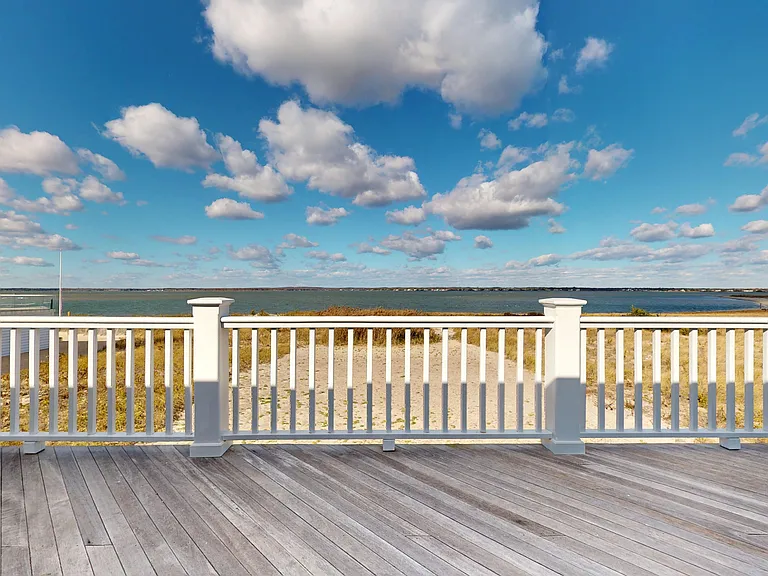 750 Dune Rd — Photo 51