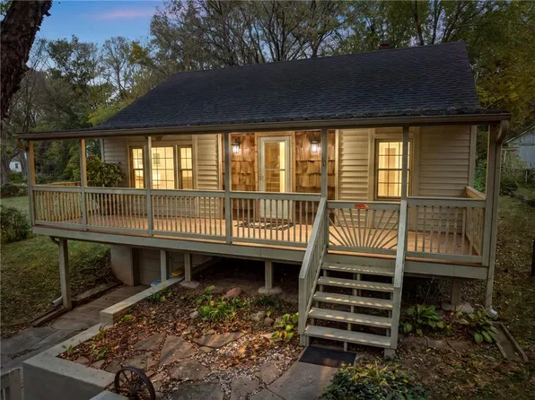 8648 E 27th St, Kansas City, MO 64129