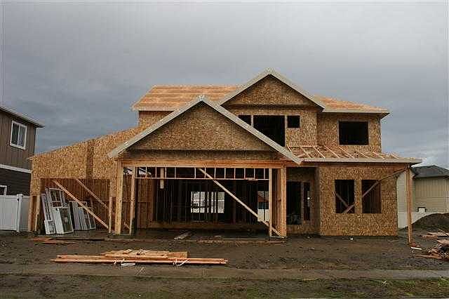 1st image of 1923 S Clover Dr