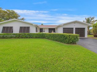 10962 SW 117th St, Miami, FL 33176