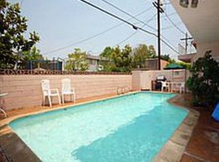 10911 Peach Grove St APT 3, North Hollywood, CA 91601