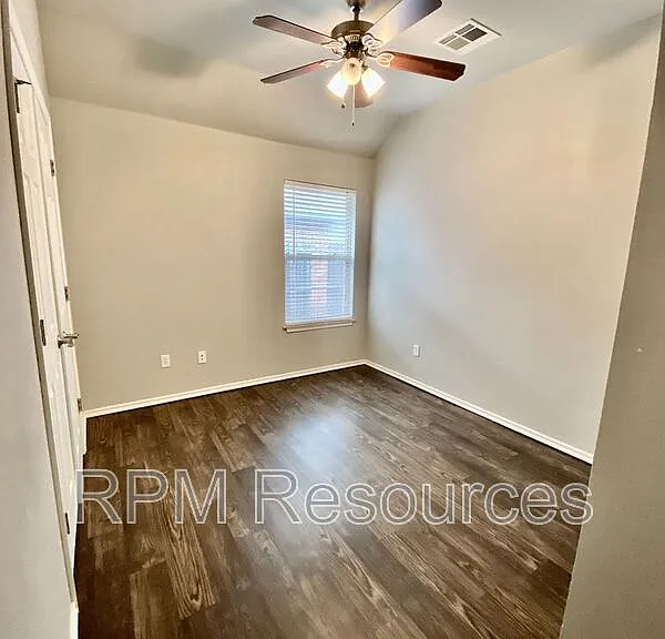3708 New London Ave — Photo 14