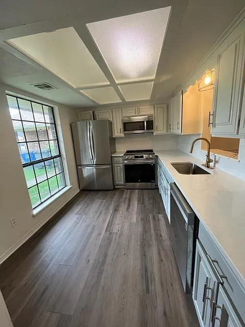 3 bed, 1432 sqft, $1,550 — Photo 4
