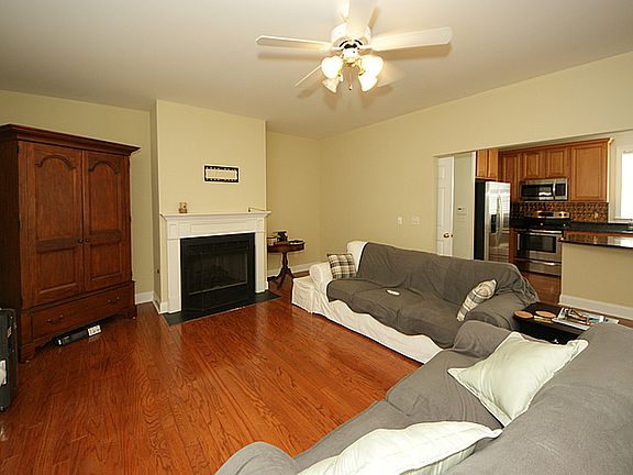 Spacious Family Room