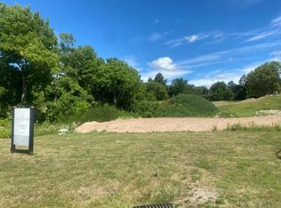 15 Hauser Pl, Hamilton, ON L9H 5E1