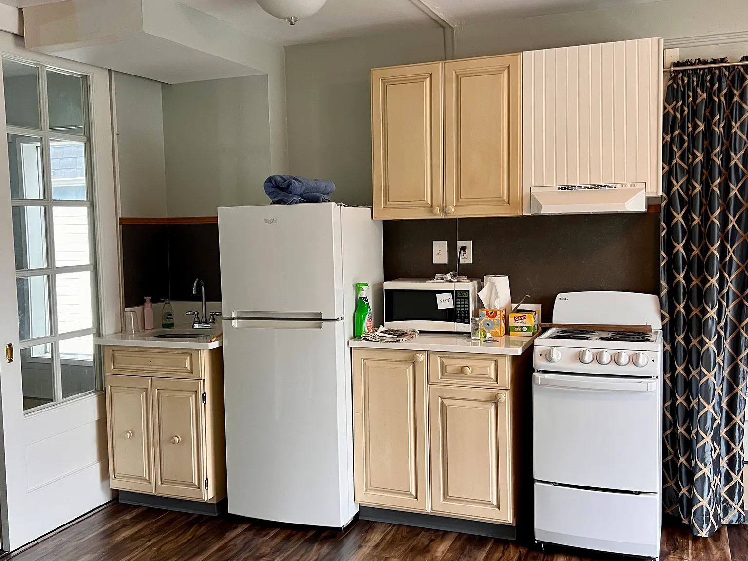 1 bed, 384 sqft, $1,500 — Photo 4