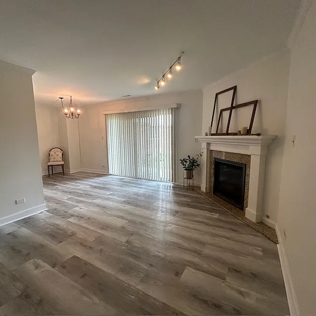 2 bed, 1056 sqft, $1,950 — Photo 3