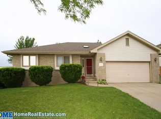 5515 Madalyn Rd, Lincoln, NE 68516