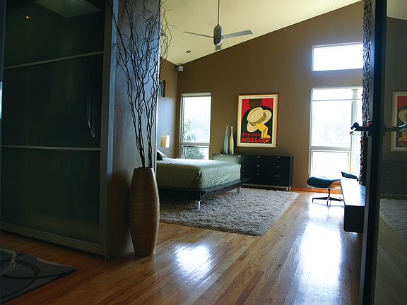 5th image of 4800 Nob Hill Dr