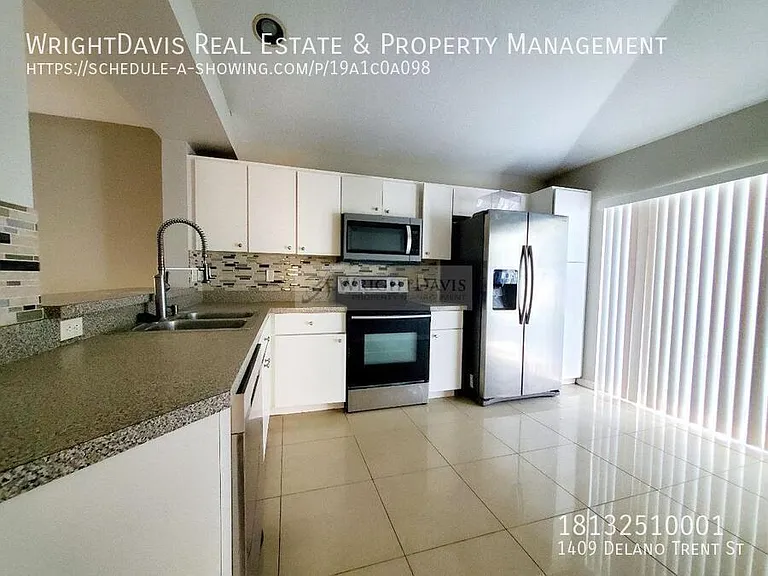 1409 Delano Trent St — Photo 10
