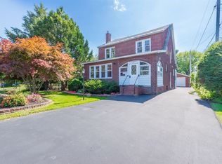 452 Hackett Blvd, Albany, NY 12208
