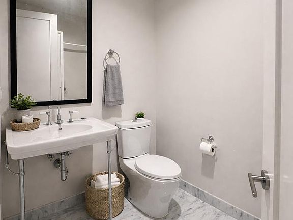 5th image of 8121 River Rd Unit 424