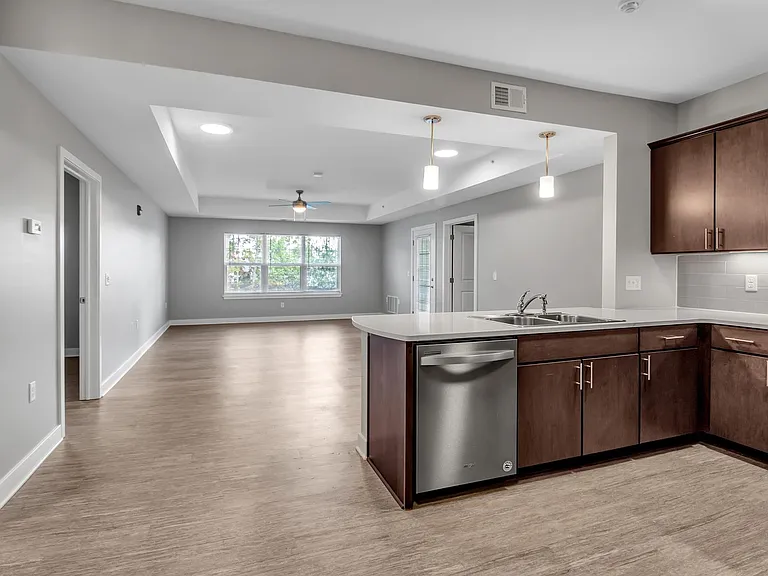 9150 Transit Rd — Photo 21