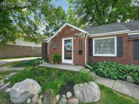 5th image of 23340 Joy St