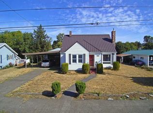 213 SE Harney St, Sheridan, OR