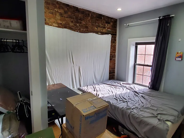 129 Ryerson St #3 — Photo 3