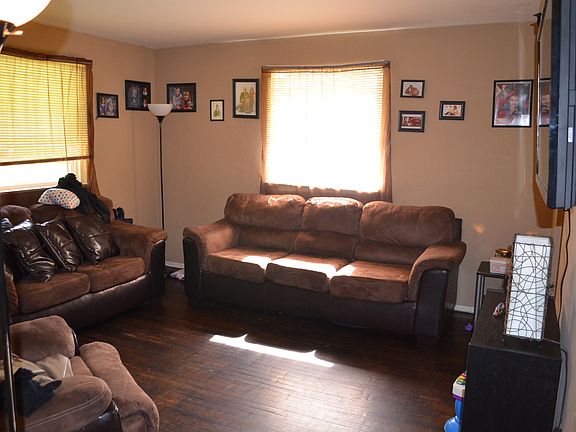 5th image of 2009 S Claremont Ave