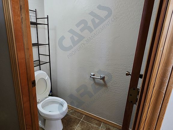 3rd image of 901 13th Ave E APT D2