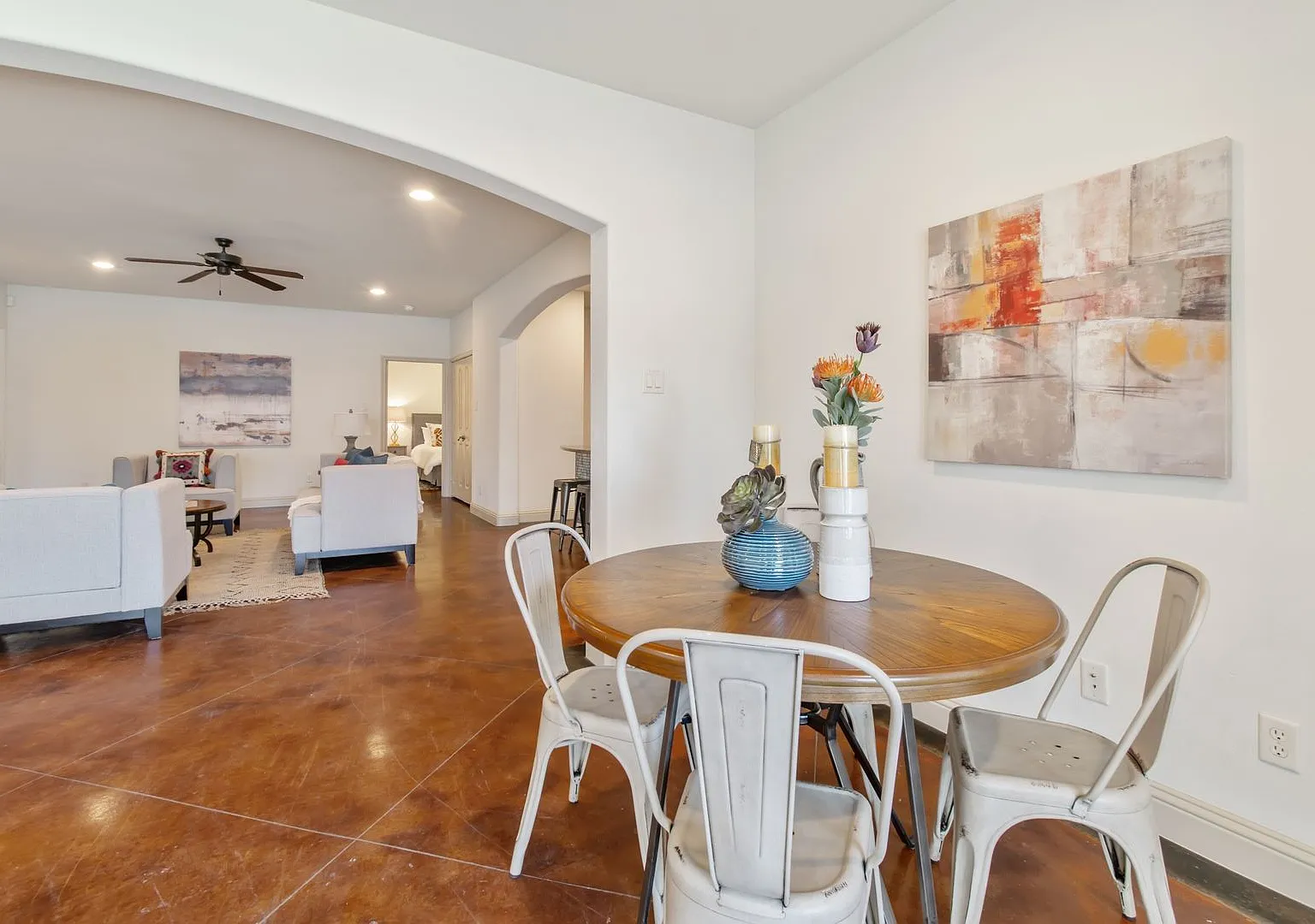 ** Move In July 25th 2027 $5500 ** 5 Bed 3 Bath ** 1 Minute Walk To Tcu Campus ** — Photo 3