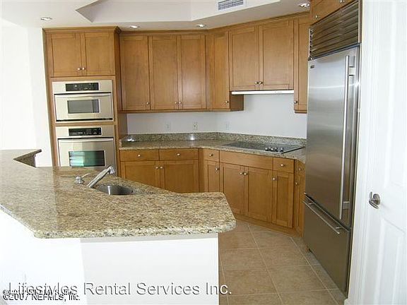 3rd image of 1031 S 1st St #508