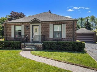 3615 Oakshire Dr, Waterford, MI 48328