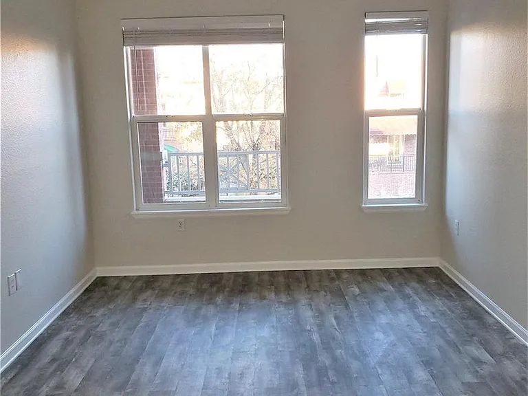 1747 N Pearl St #201 — Photo 16