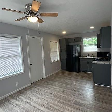 2nd image of 1723 Alta Vista St APT A