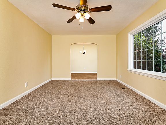 5th image of 2809 Fairmont Blvd