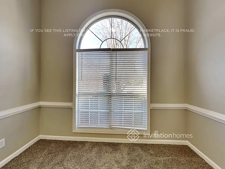 1127 Chateau Ter — Photo 6
