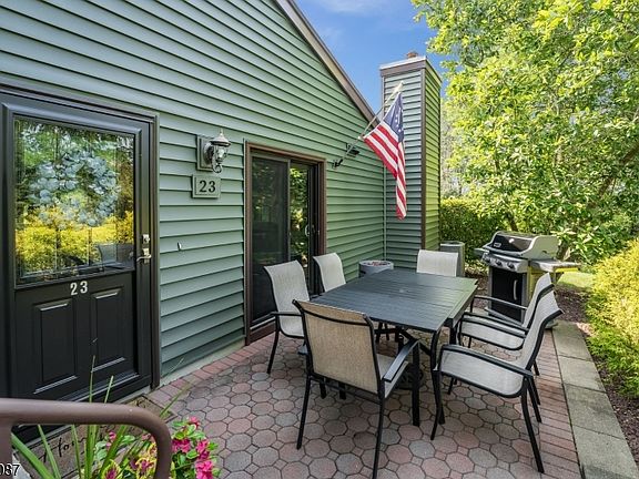 2nd image of 23 Highland Cir