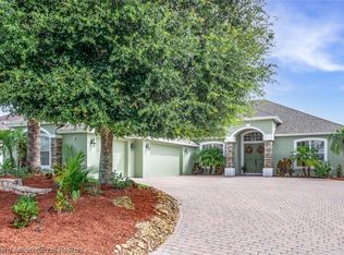 2768 Treasure Cay Ln, Sebring, FL 33875