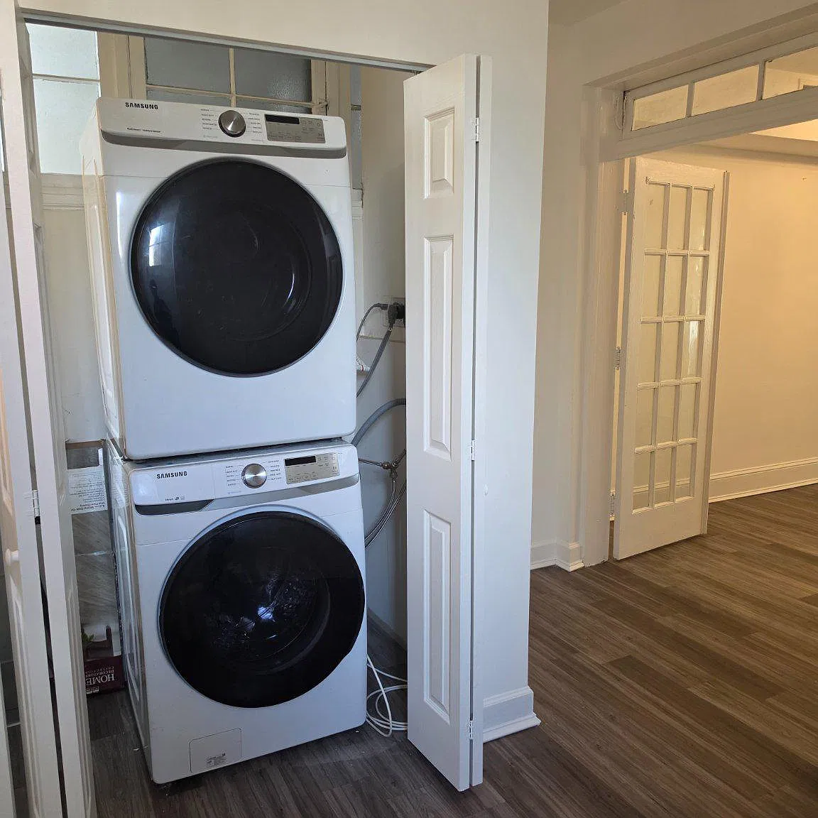3 bed, 1.5 bath, 1396 sqft, $4,100 — Photo 4